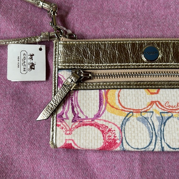 Coach Signature Logo Scribble Print Wristlet Wallet Gold Leather nwt - Picture 4 of 15